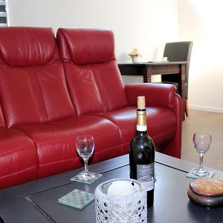 Logement De Garage Sneek Exteriör bild